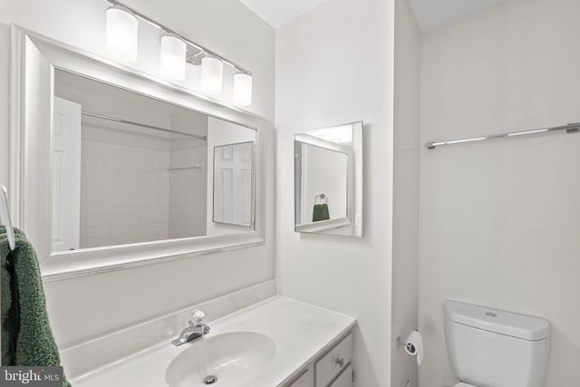 938 S ROLFE ST, Arlington, VA 22204