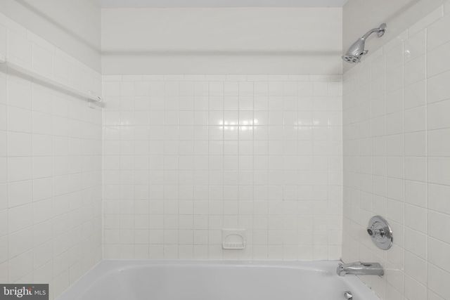 938 S ROLFE ST, Arlington, VA 22204