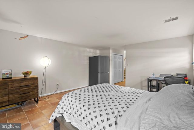 938 S ROLFE ST, Arlington, VA 22204