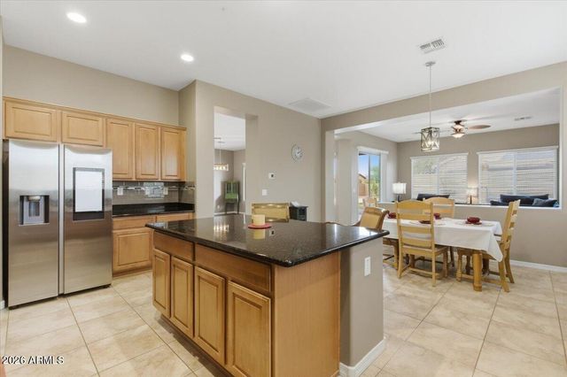 4924 W SILVA Drive, New River, AZ 85087