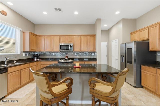 4924 W SILVA Drive, New River, AZ 85087