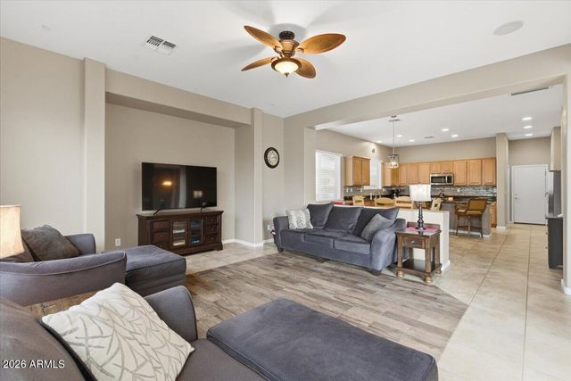 4924 W SILVA Drive, New River, AZ 85087