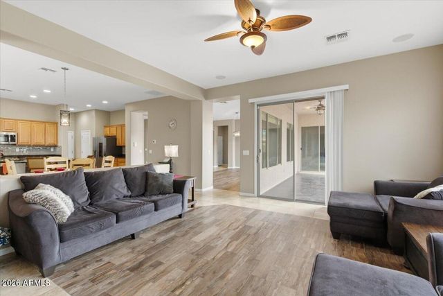 4924 W SILVA Drive, New River, AZ 85087