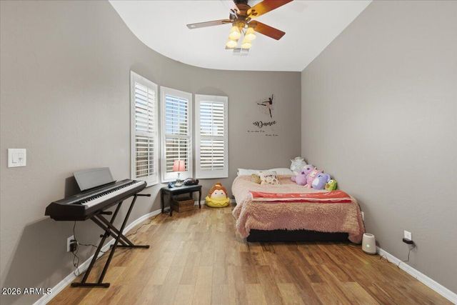 4924 W SILVA Drive, New River, AZ 85087