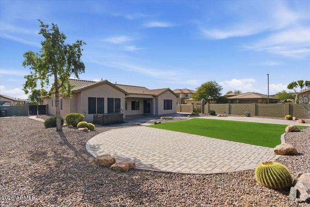 4924 W SILVA Drive, New River, AZ 85087