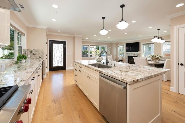 30 16th Avenue, San Mateo, CA 94402