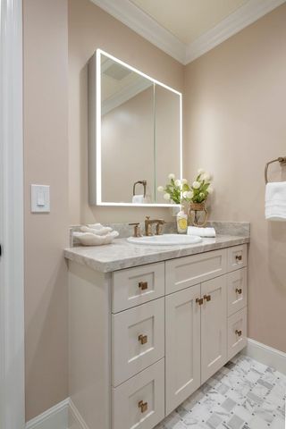 30 16th Avenue, San Mateo, CA 94402