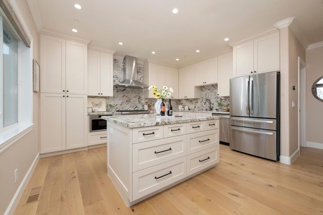 30 16th Avenue, San Mateo, CA 94402