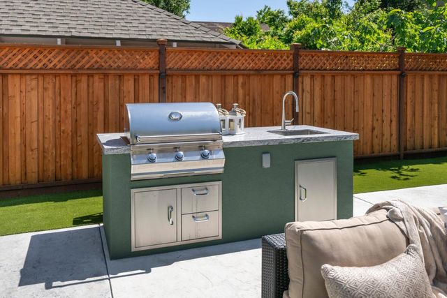 30 16th Avenue, San Mateo, CA 94402
