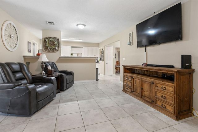 102 N Bow Drive, Jones Creek, TX 77541