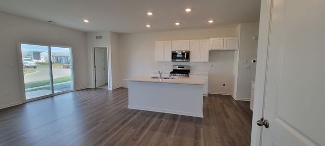 6453 Juniper Drive, Wonder Lake, IL 60097
