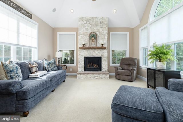 113 ERICA CT, Swedesboro, NJ 08085