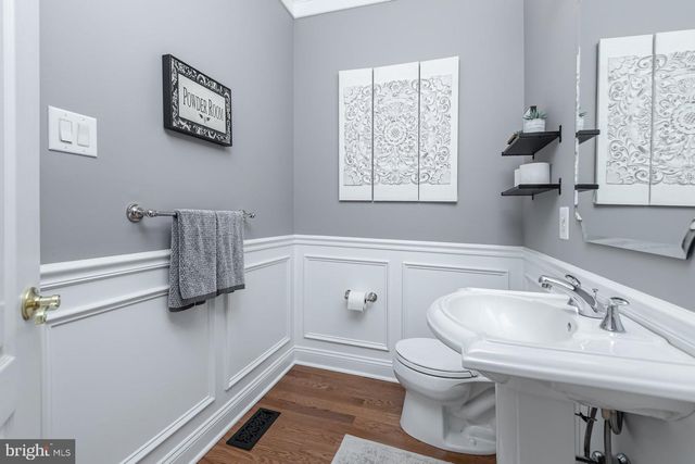 113 ERICA CT, Swedesboro, NJ 08085