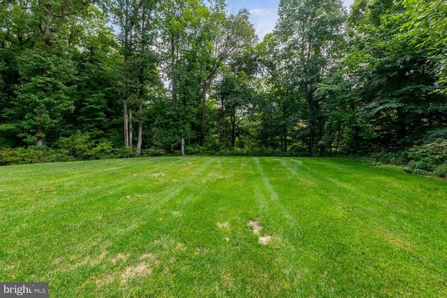 113 ERICA CT, Swedesboro, NJ 08085