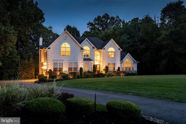 113 ERICA CT, Swedesboro, NJ 08085