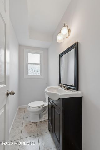 59 Oregon Avenue, North Middletown, NJ 07748