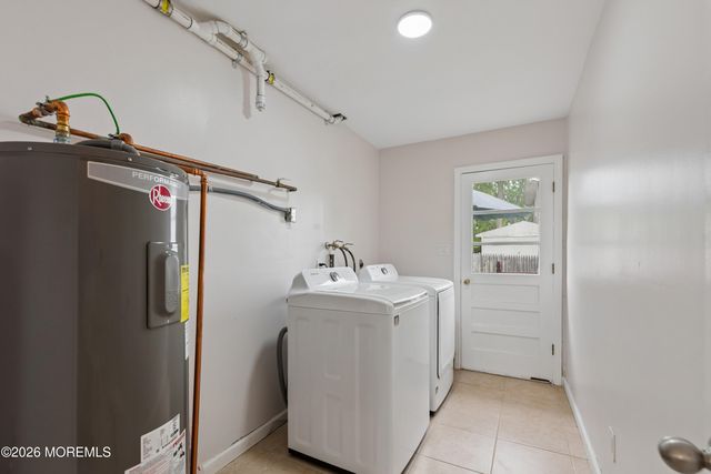 59 Oregon Avenue, North Middletown, NJ 07748