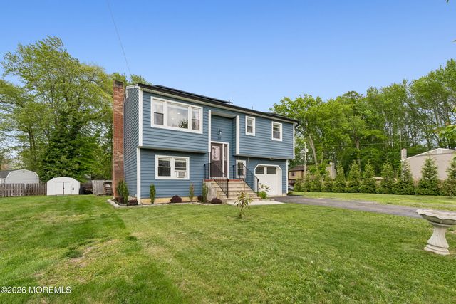 59 Oregon Avenue, North Middletown, NJ 07748