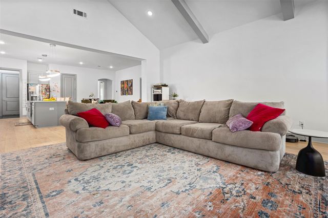 5622 Oaks Lane, Westworth Village, TX 76114