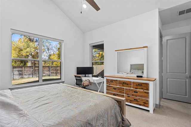 5622 Oaks Lane, Westworth Village, TX 76114