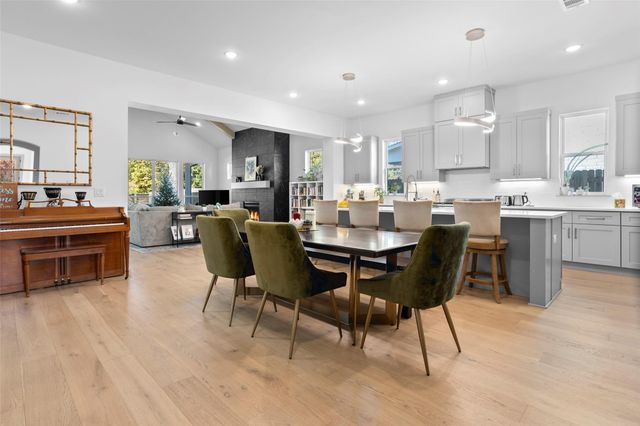 5622 Oaks Lane, Westworth Village, TX 76114