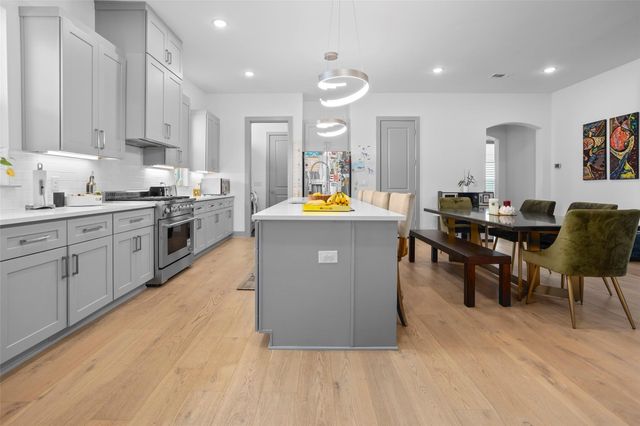 5622 Oaks Lane, Westworth Village, TX 76114