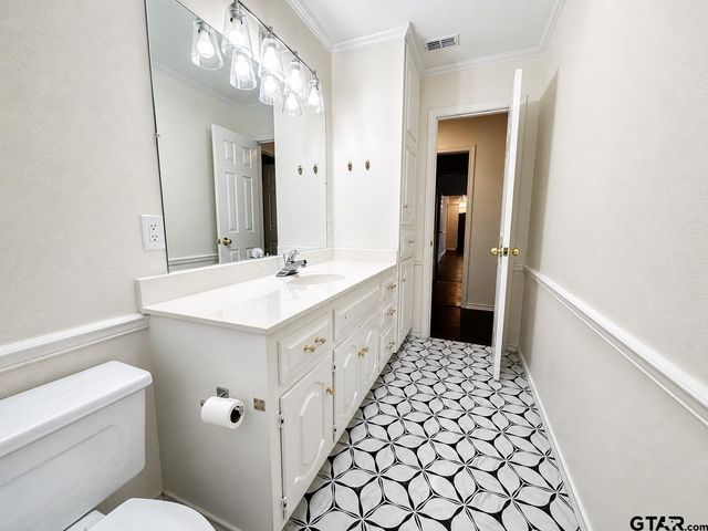 5908 Plantation Dr., Tyler, TX 75703