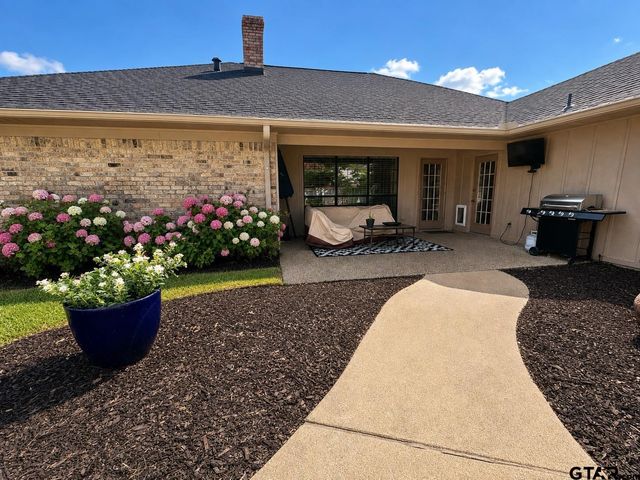 5908 Plantation Dr., Tyler, TX 75703