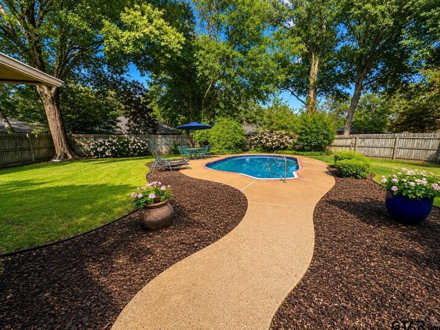 5908 Plantation Dr., Tyler, TX 75703