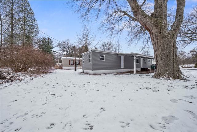 23 Patio Drive, Penfield, NY 14625