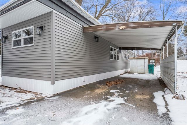 23 Patio Drive, Penfield, NY 14625