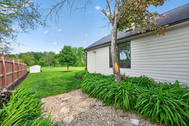 8517 Arizona Trail, Willow Springs, IL 60480