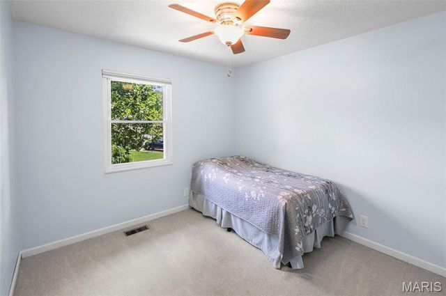 28 Foreman Drive, Glen Carbon, IL 62034