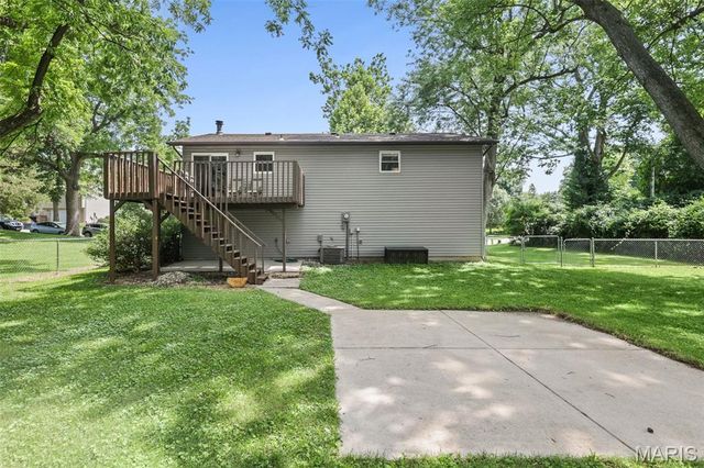 28 Foreman Drive, Glen Carbon, IL 62034