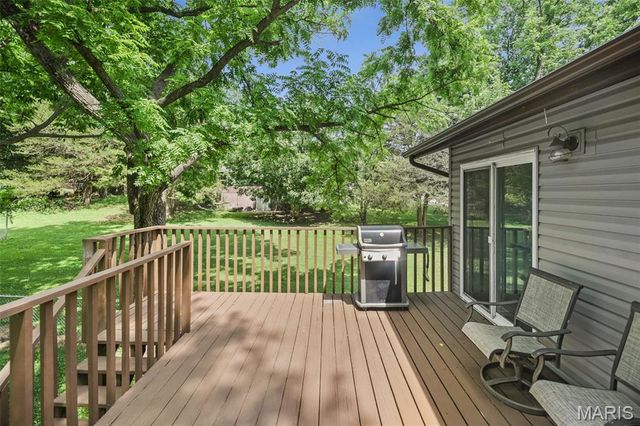 28 Foreman Drive, Glen Carbon, IL 62034
