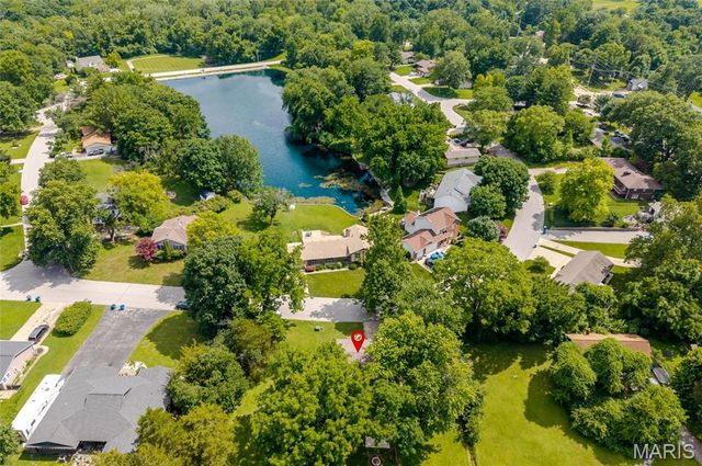 28 Foreman Drive, Glen Carbon, IL 62034
