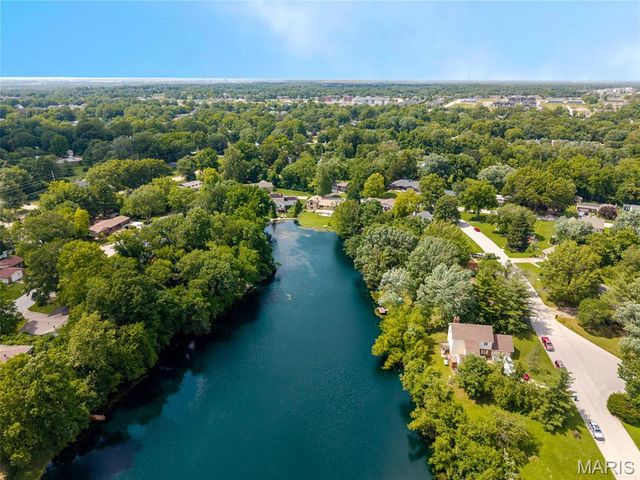 28 Foreman Drive, Glen Carbon, IL 62034