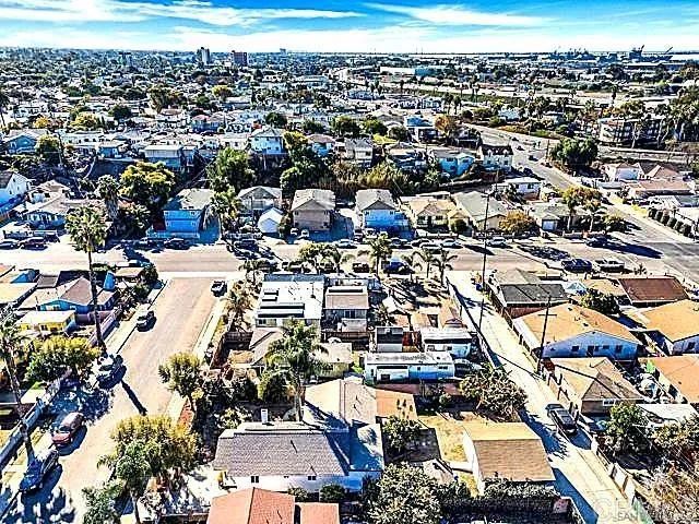 2040 Earl Street, San Diego, CA 92113