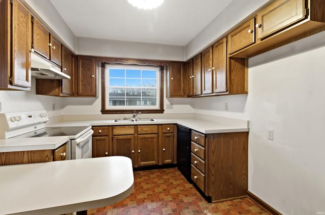 1461 N Manor Drive, Marion, IN 46952