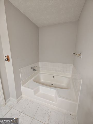 629 Woodsong Lane, Stone Mountain, GA 30087