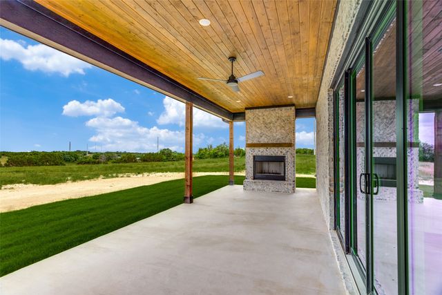 1084 Woodland Road, Weatherford, TX 76088