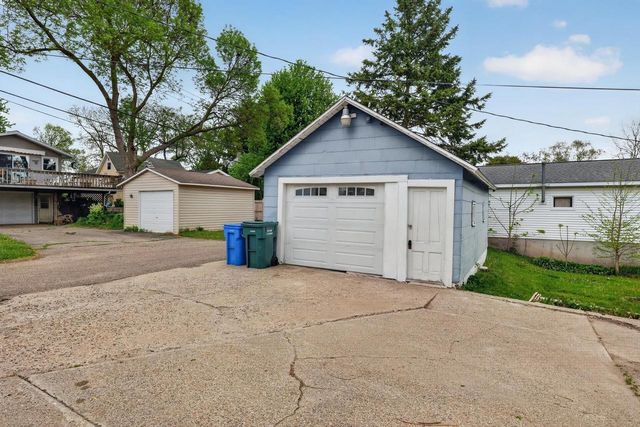 423 Mulberry Street, Baraboo, WI 53913