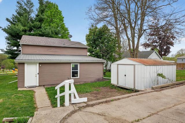423 Mulberry Street, Baraboo, WI 53913
