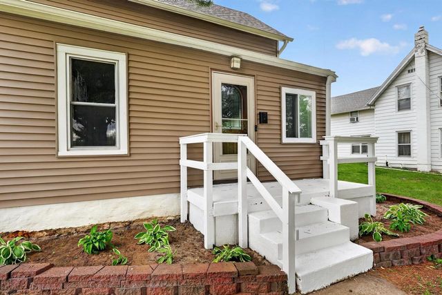423 Mulberry Street, Baraboo, WI 53913