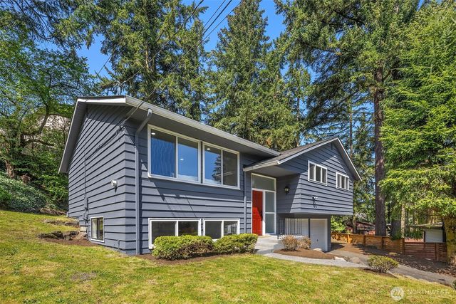 1136 N 146th Place, Shoreline, WA 98133