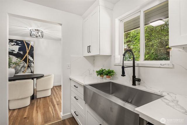 1136 N 146th Place, Shoreline, WA 98133