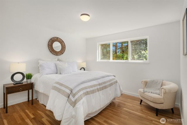 1136 N 146th Place, Shoreline, WA 98133