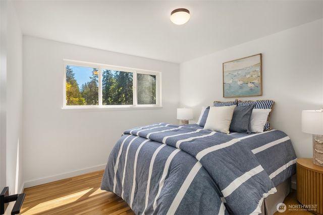 1136 N 146th Place, Shoreline, WA 98133