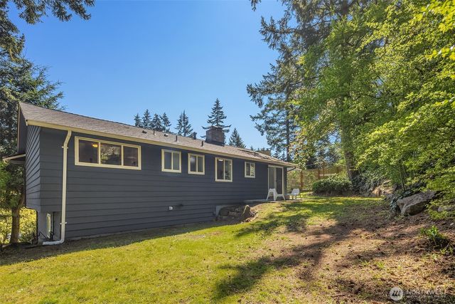 1136 N 146th Place, Shoreline, WA 98133