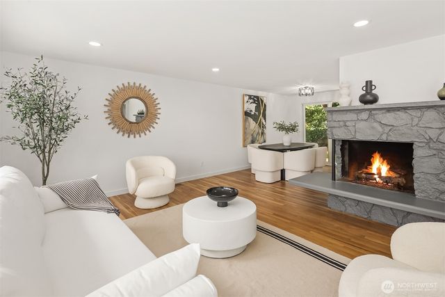 1136 N 146th Place, Shoreline, WA 98133